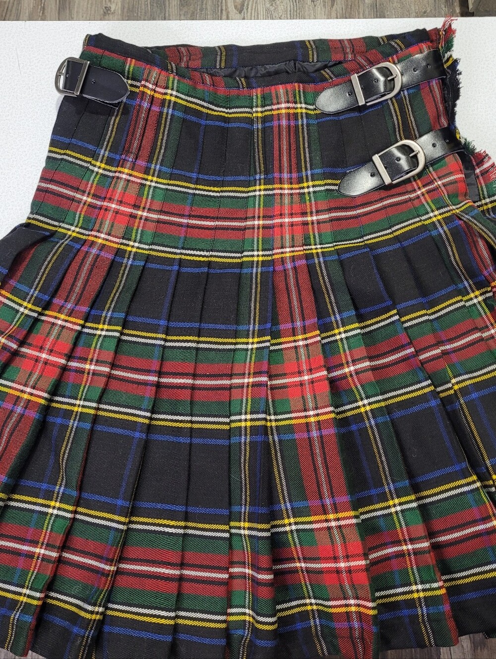 Traditional plaid Kammando Kilt. Men's Size 32